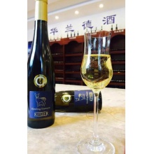 原装原瓶德国雷司令冰酒 酒精度8.5° 此款冰酒来自德国莱茵黑森产区